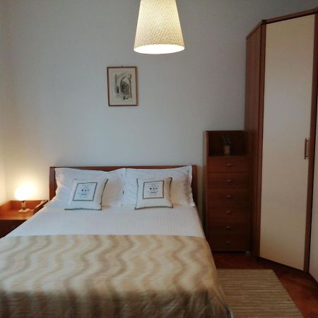 Apartments Jelka Postira Luaran gambar